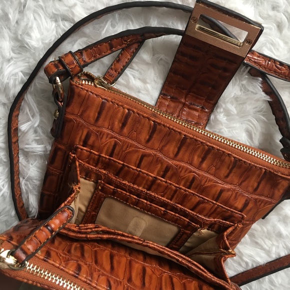 ✨ 4 compartment buckle purse - Picture 3 of 7